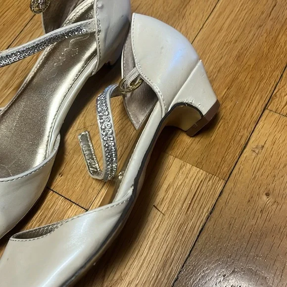 Nina Iridescent Ivory Rhinestone Small Heel Size 3 - Picture 5 of 7